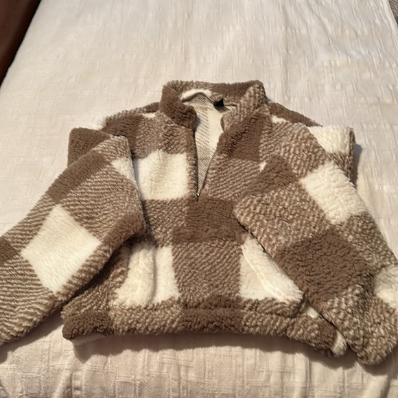 Girls Shein sweater - Picture 2 of 4